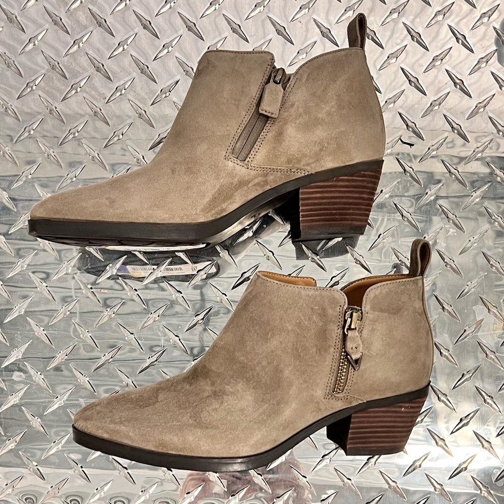 NWOB $169 Waterproof Vionic Cecily Suede Bootie - Stone - - Picture 9 of 13